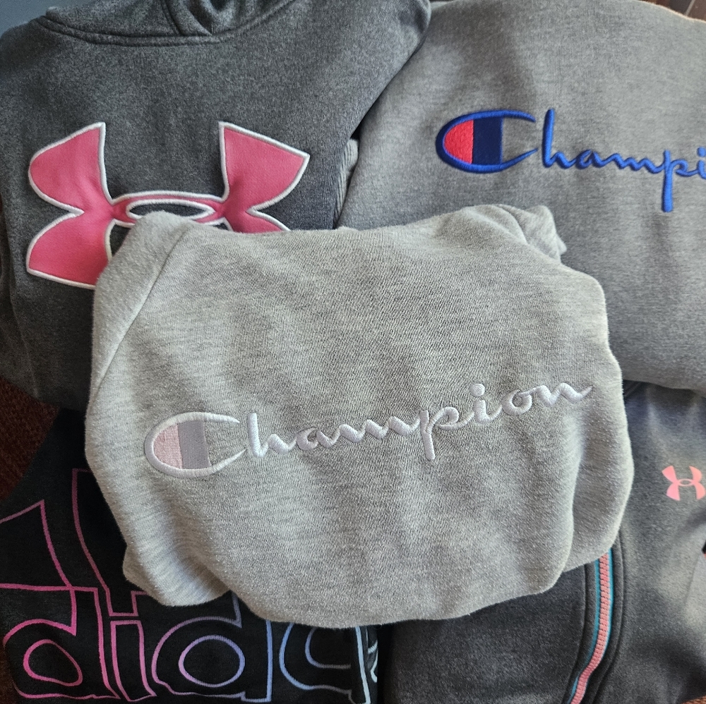 5 Hoodies, Girls